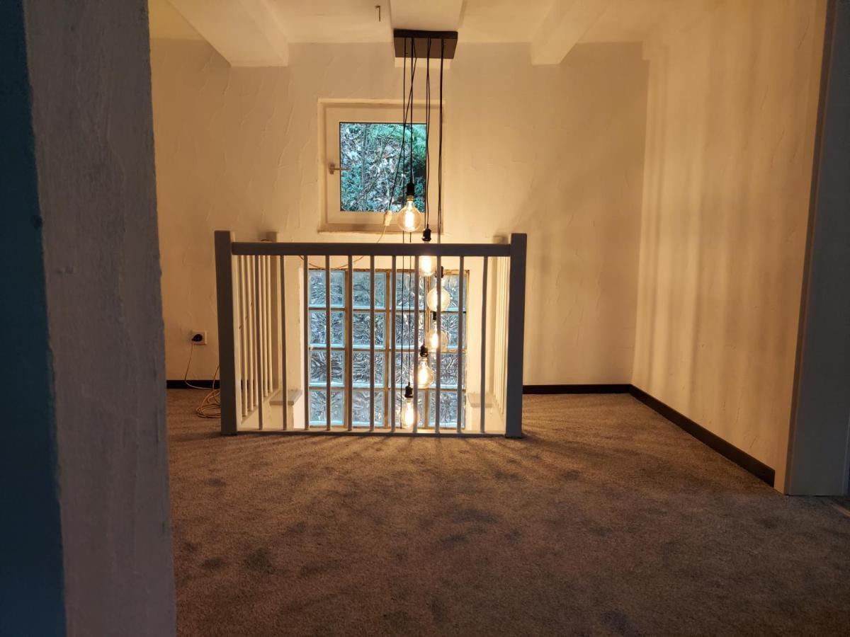 Familyhome Lopora Medebach Buitenkant foto