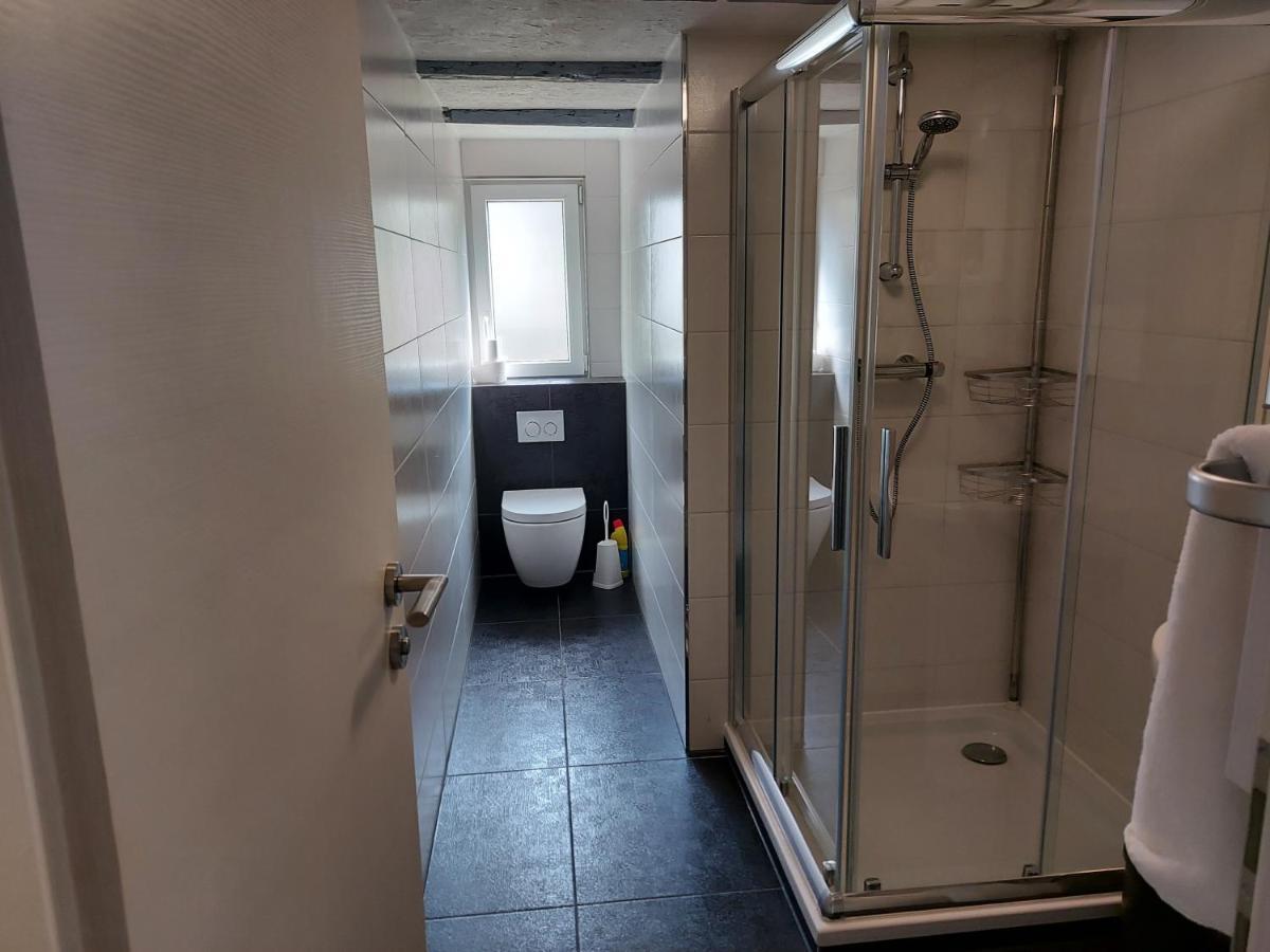 Familyhome Lopora Medebach Buitenkant foto