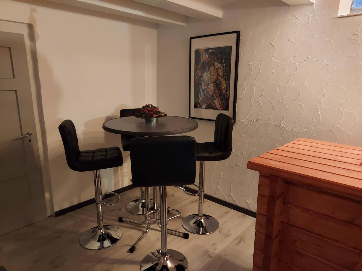 Familyhome Lopora Medebach Buitenkant foto
